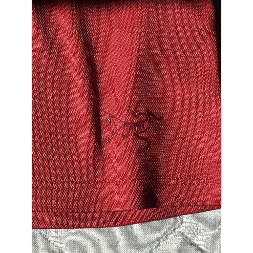 Arcteryx Shirt Womens‎ Medium Red Gorpcore Crew Neck Hiking Top Athletic Outdoor - Picture 8 of 10